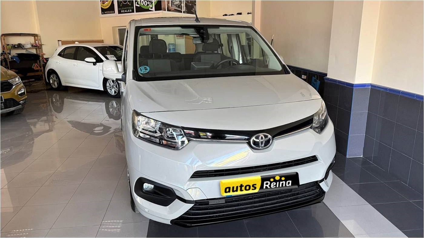 Toyota Proace City 1.5D Combi L1 VX130CV