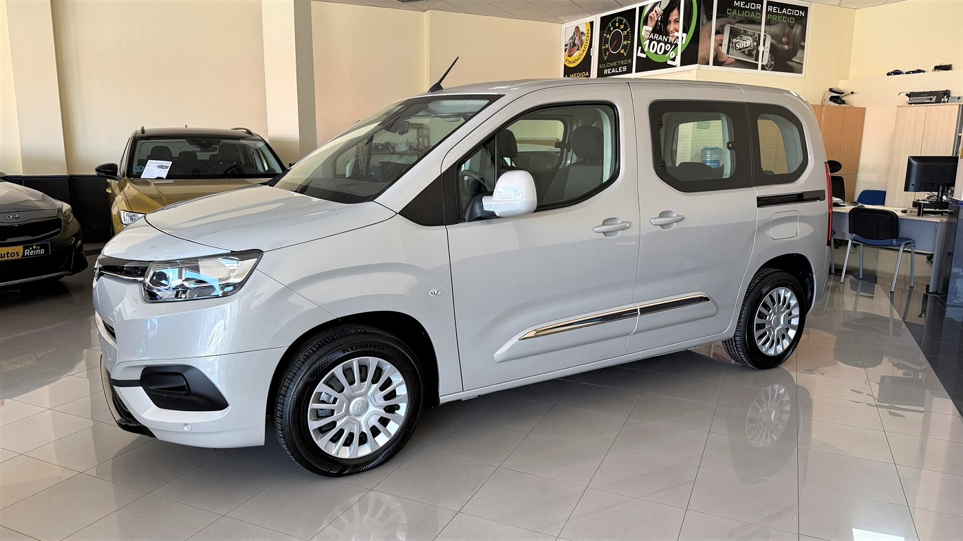 Toyota Proace City 1.5D Combi L1 VX130CV - Imagen 6