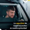 Conductor al volante de un coche de ocasión con historial de revisiones verificado en Autos Reina Mijas